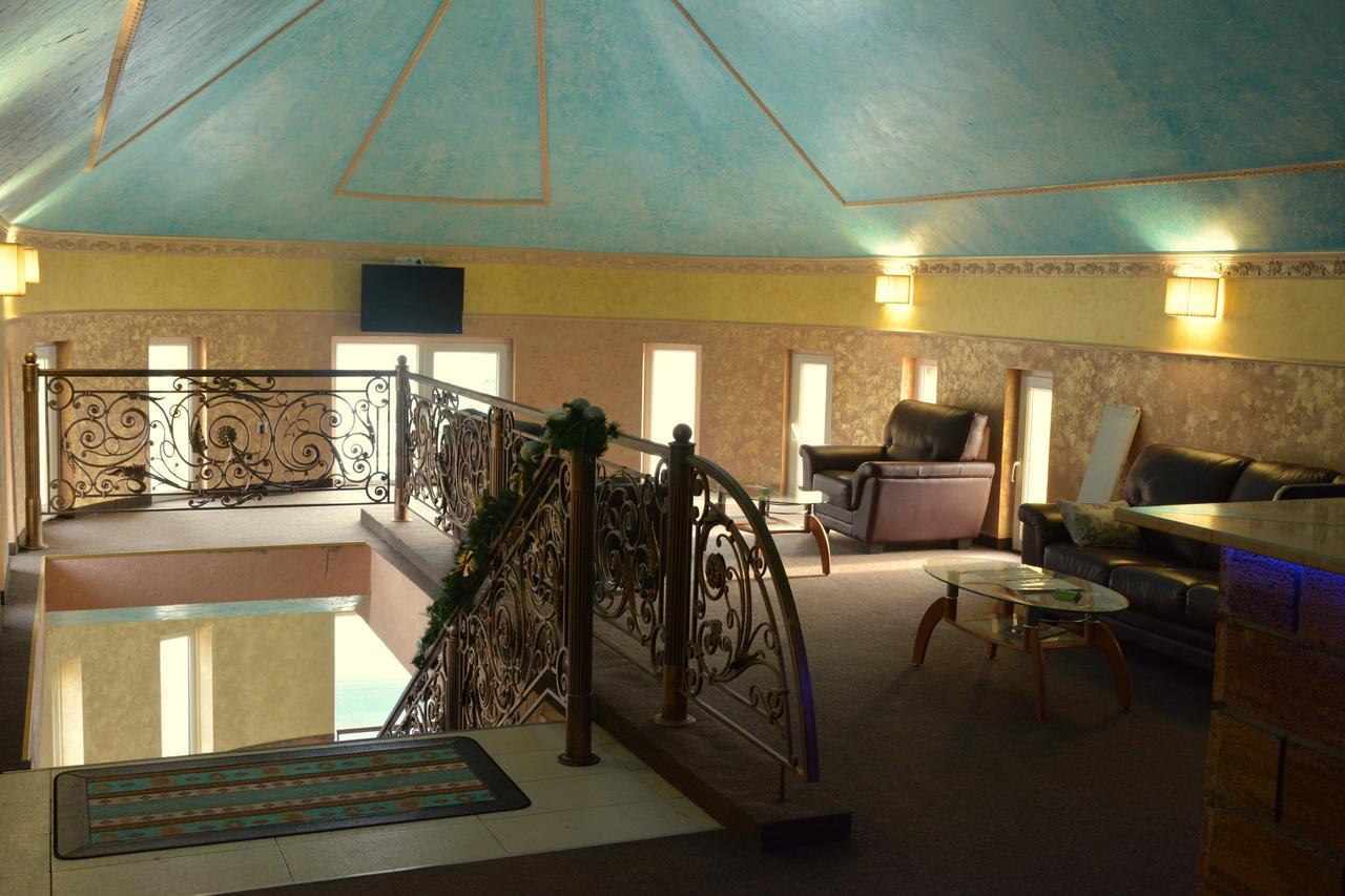 Golden Palace Dubove Exterior photo